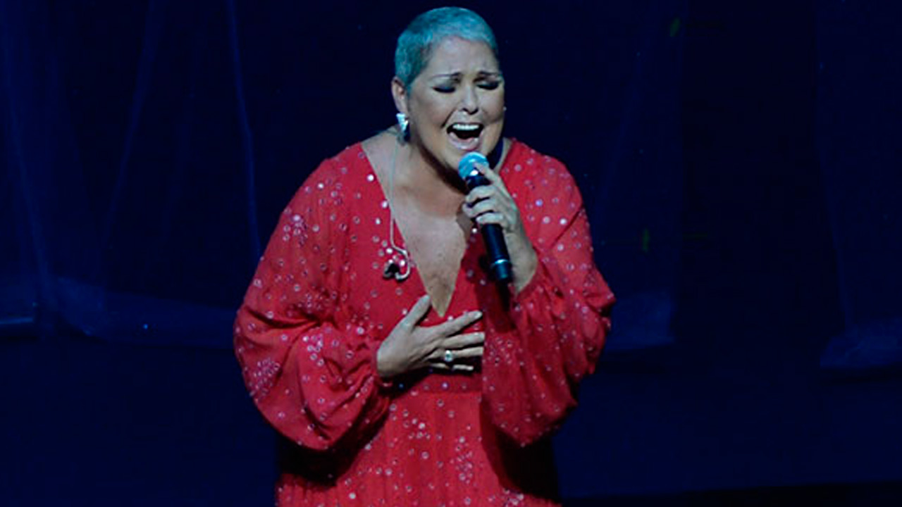 Lupita D’Alessio exhibe mala experiencia laboral