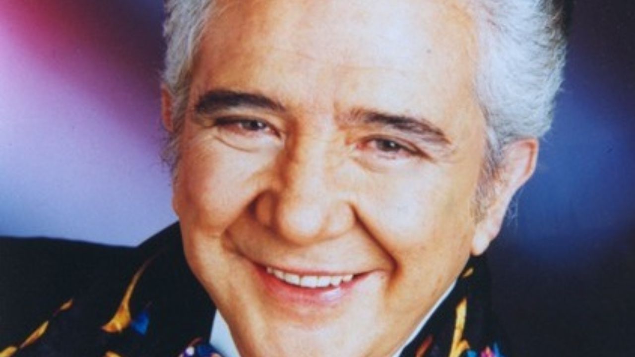 Roberto Cantoral inmortalizado en su tierra
