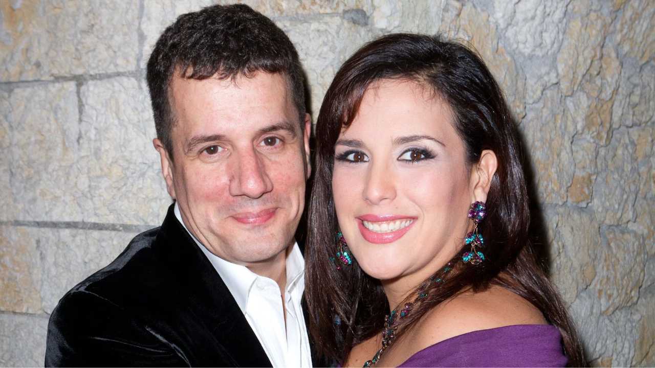 ¡Angélica Vale en el ojo del huracán! La acusan de infidelidad con bailarín de Vaselina