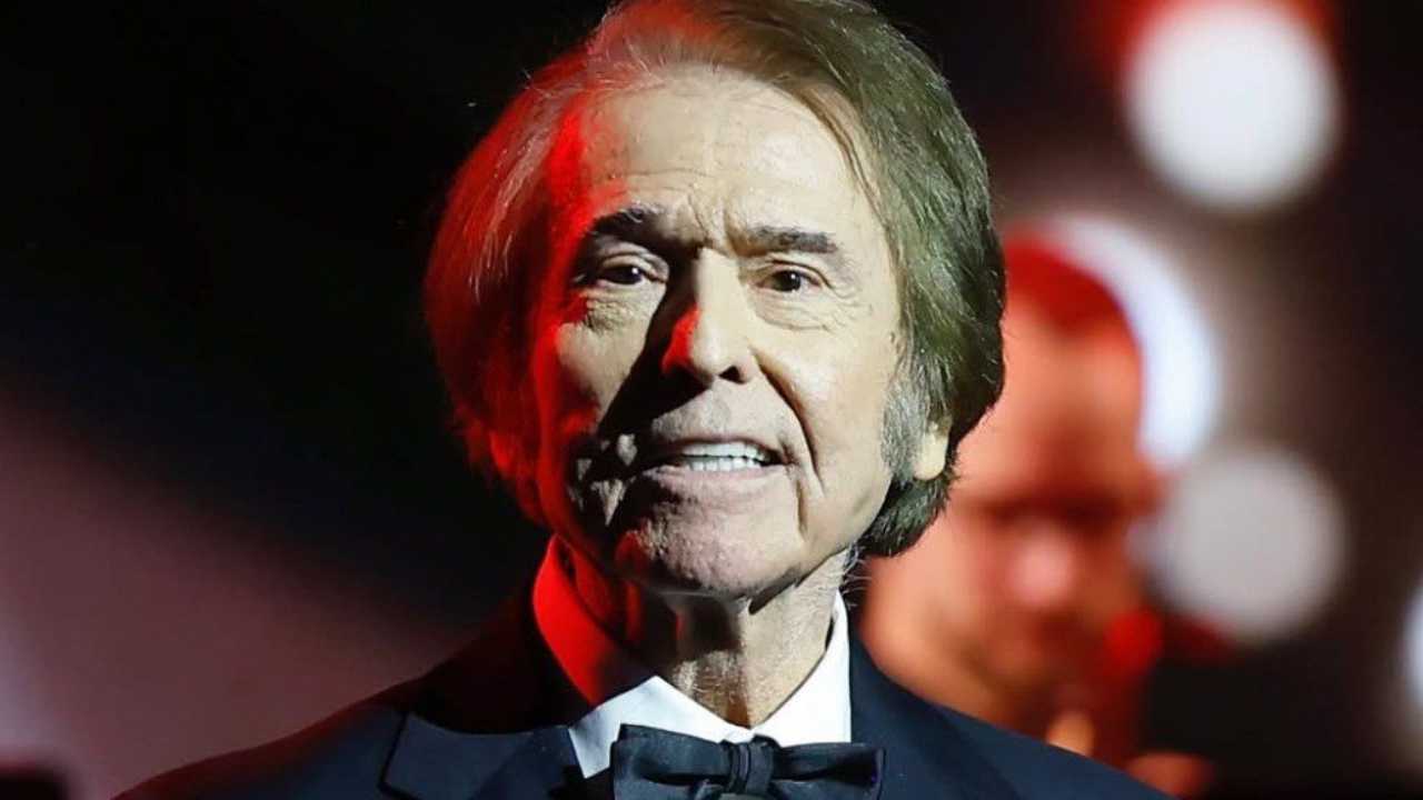 Raphael recibe homenaje y revela secretos tras vencer el cáncer