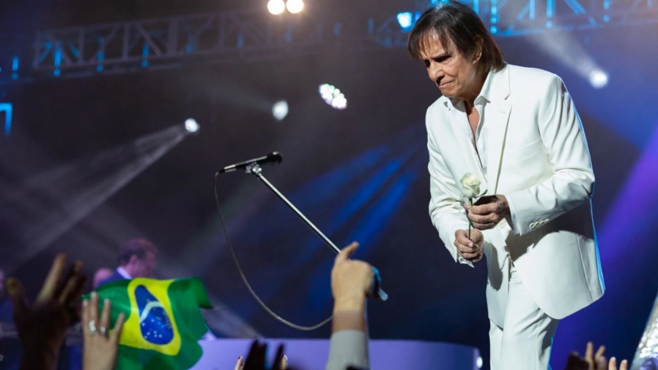 Roberto Carlos sufre accidente en Brasil durante grabación; está fuera de peligro