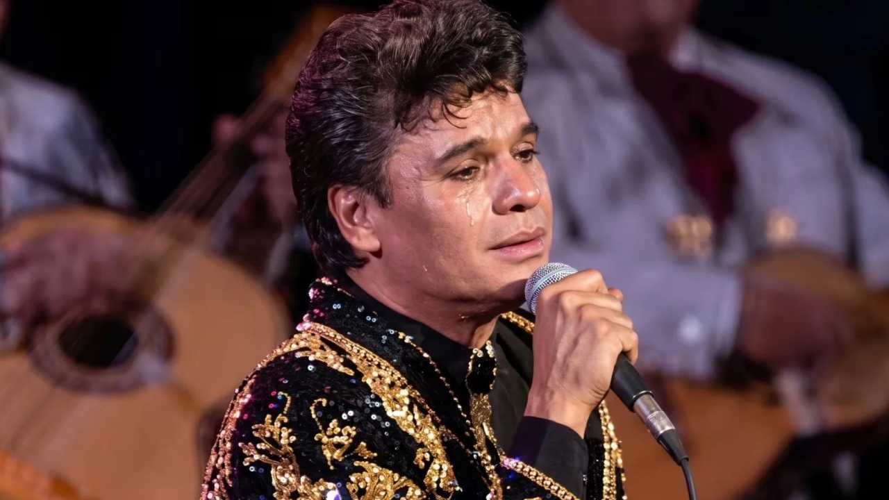 Juan Gabriel revive su noche más inolvidable y llevará el concierto de Bellas Artes a las salas de cine